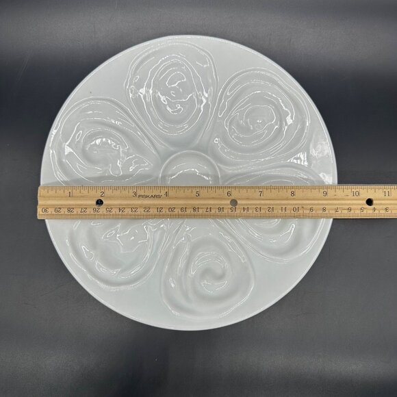 Bodum Provence White Oyster Plate Serving Dish Shell Ceramic Holds 6 Clams - Picture 7 of 8